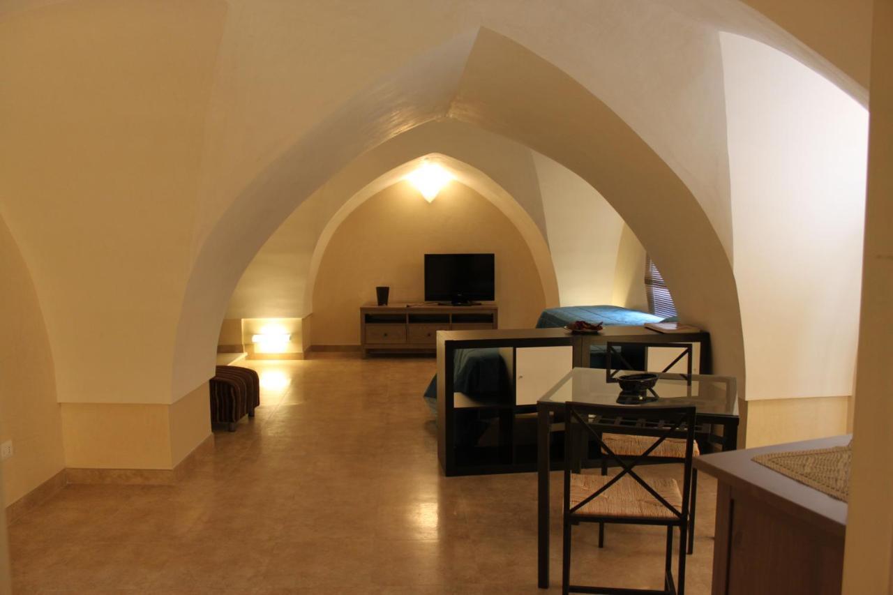 Bed and Breakfast Dimora Storica "Casa Sicuro" Martano Habitación foto